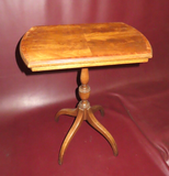 Antique Small Crotch-Cut Mahogany 4-Legged Pedestal Base Occasional End Table