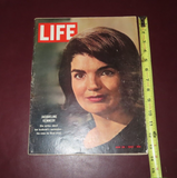 Vintage May 29 1964 LIFE Magazine 'Jacqueline Kennedy - Mementos JFK Liked Most'