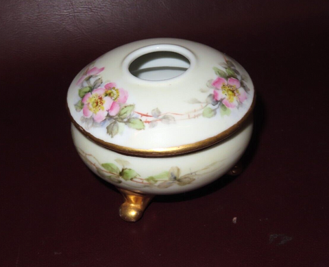 Vintage 3.5" Hand Painted Floral Gilt Round Porcelain Lidded Hair Receiver Dish