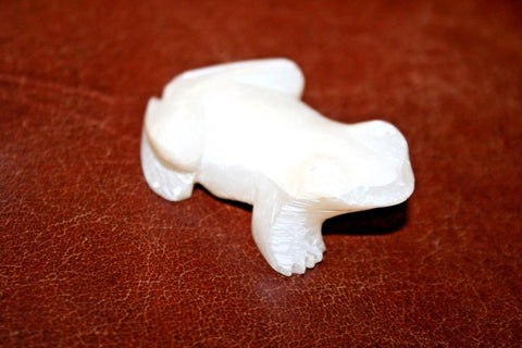 Vintage Asian Style Carved White 2" Long Miniature Soapstone Frog Figurine