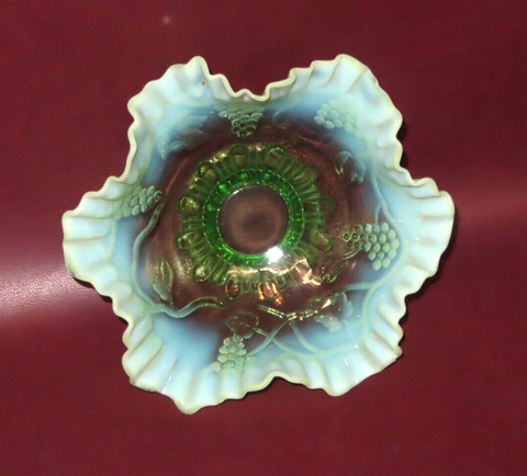 Vintage Fenton Style Unmarked Wavy Green & White 8" Footed Depression Glass Bowl