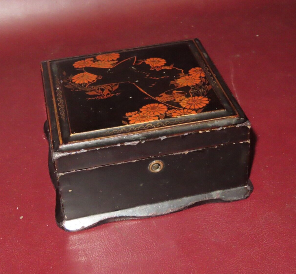 Vintage Shizouka Japanese Black Lacquered Wood Hand Painted Floral Flip-Lid Box