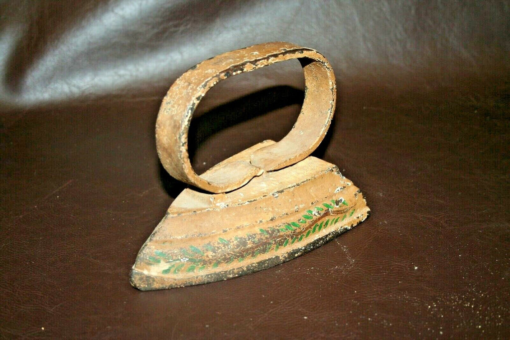 Antique Heavy Rustic Cast Iron Sad Iron w/ Handle - Hand Painted w/ Heavy Wear