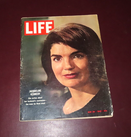 Vintage May 29 1964 LIFE Magazine 'Jacqueline Kennedy - Mementos JFK Liked Most'