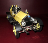 Vintage 1970s Jim Beam Yellow 1914 Stutz Bearcat Classic Car Whiskey Decanter